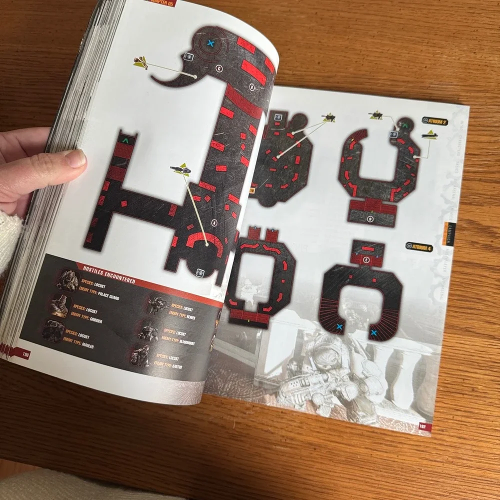 Gears‎ of War 3 Official Game Guide Book Epic Games Strategy Walkthrough